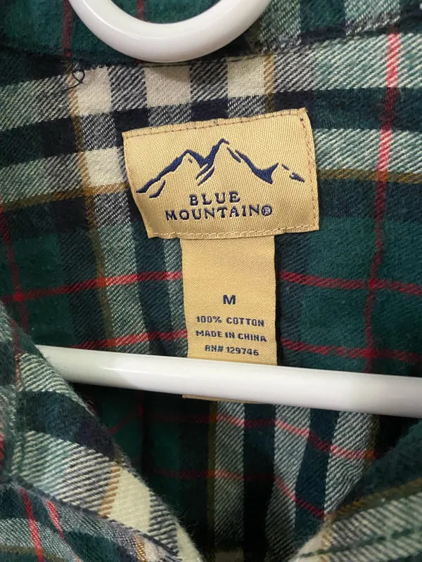 Blue Mountain Men's Green Plaid Button-Down Flannel Shirt - Image 3