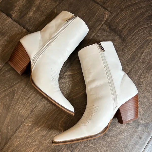 White Western Ankle‎ Boots Pointed Toe Cowboy Booties Size 9 EUR 40 - Image 3