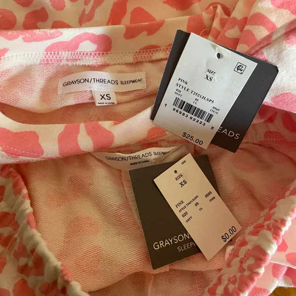 Sleepwear XS Leopard Pajamas - Image 8
