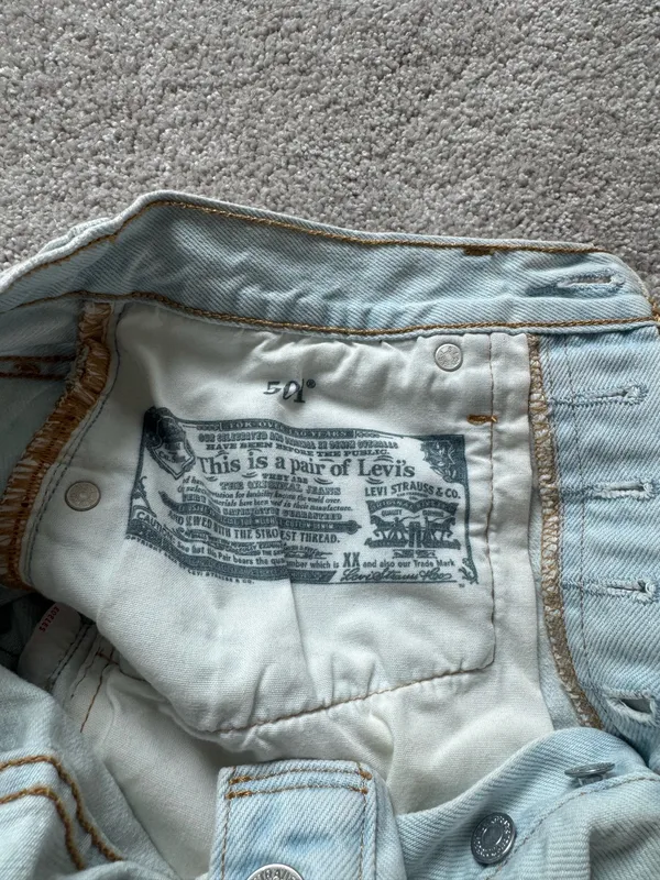 Levi’s Jean Shorts 501 - Image 3