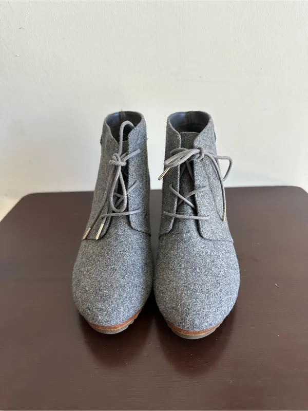 Dr. Scholl's Be Energized Conquer Grey Wedge Ankle Bootie Women's 6 - Image 3