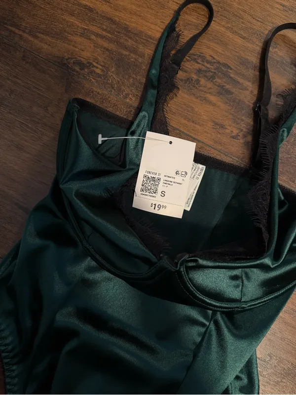 Forever 21 Women’s Emerald Green Satin Bodysuit - Image 3