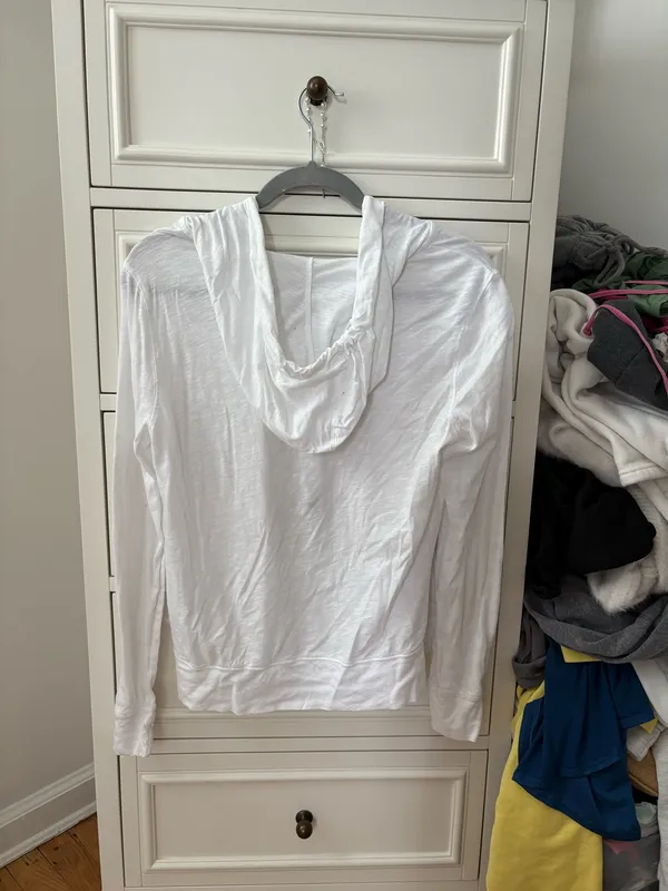 Old Navy White Zip-Up - Image 2
