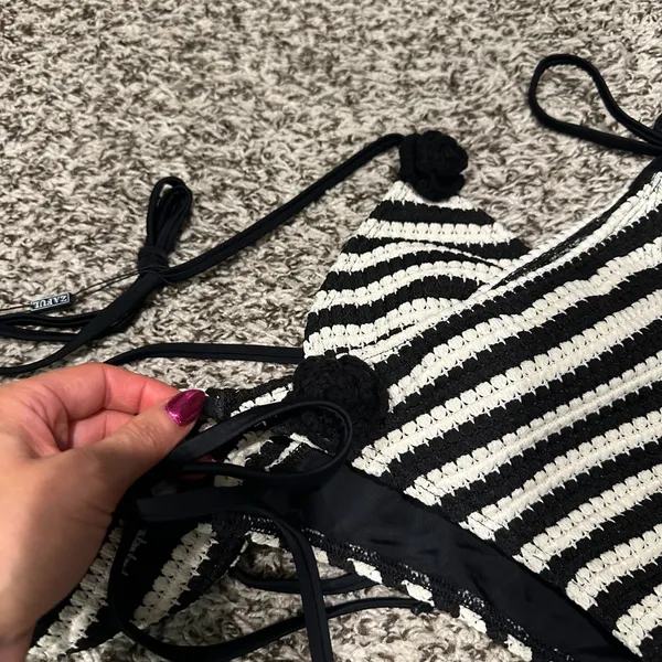 Black and white striped crotchet bikini - Image 6