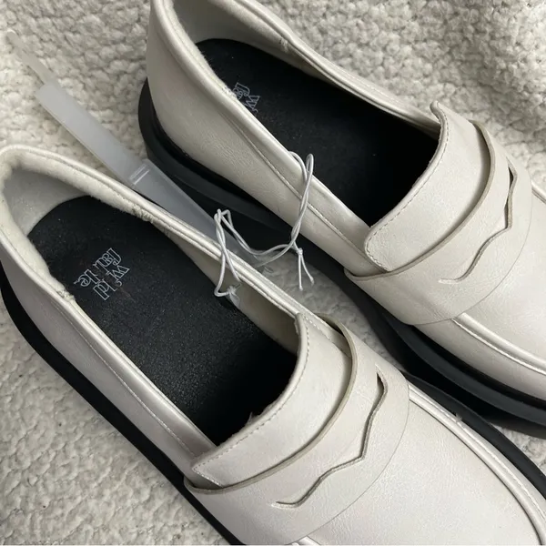 Wild Fable white chunky Y2K platform shoes size 9.5 - Image 3