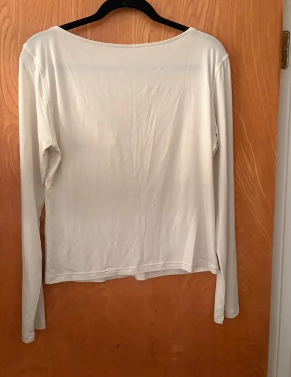 Lululemon Cream Long Sleeve Top - Image 6