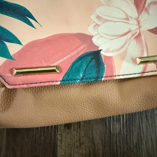 Danielle Nicole sz One size‎ floral print Clutch Multi-color NWT - Image 2