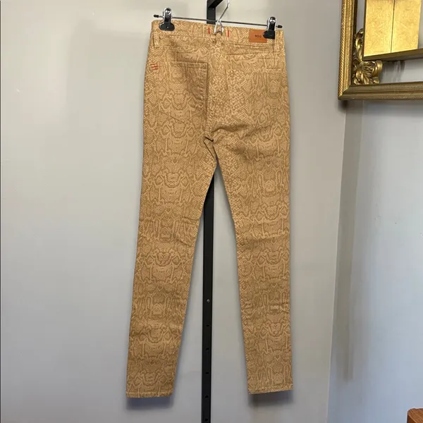Urban Outfitters BDG 24x30 High Rise Cigarette Ankle Snake Print Tan Pants Jeans - Image 3