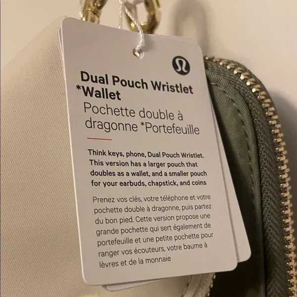 Lululemon Cream and Olive Accessory Duo - Image 10