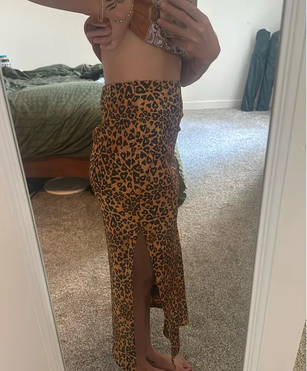 Urban outfitters midi skirt - Image 3
