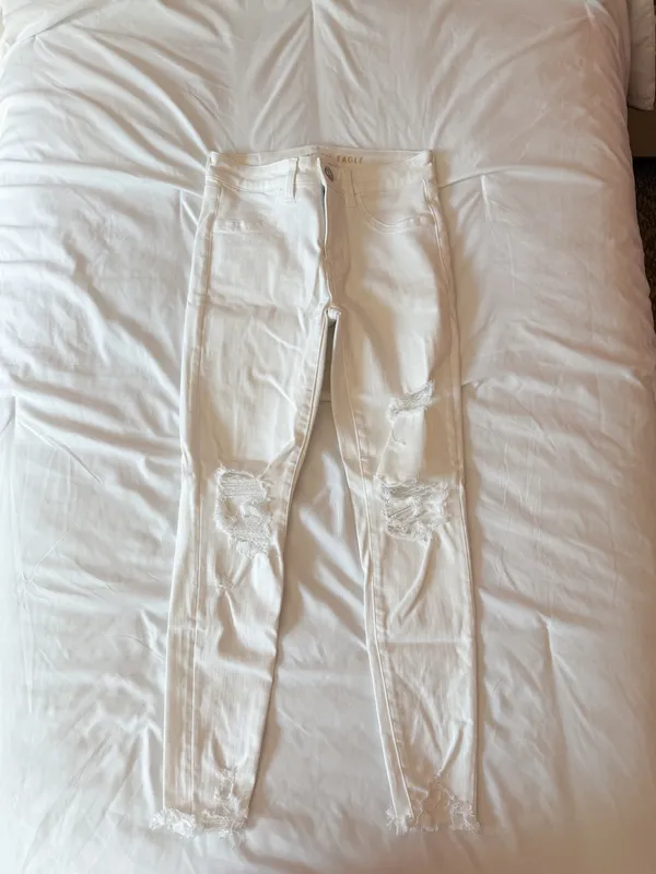 American Eagle Next Level White Distressed Hi-Rise Jeggings Size 2 Short - Image 2