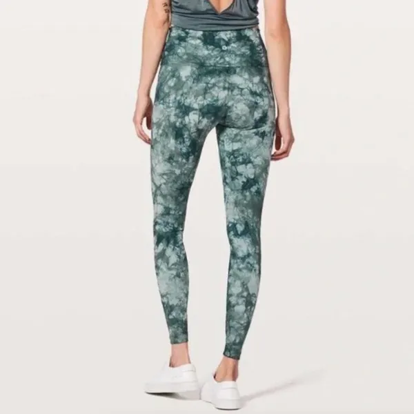 Lululemon 6 Wunder Under Hi-Rise Tight *Shibori Full-On Luxtreme 28" Misty Moss - Image 2