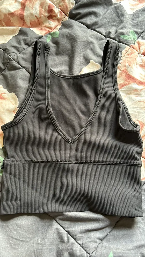 Lululemon Ribbed Power Pivot Tank - Image 3