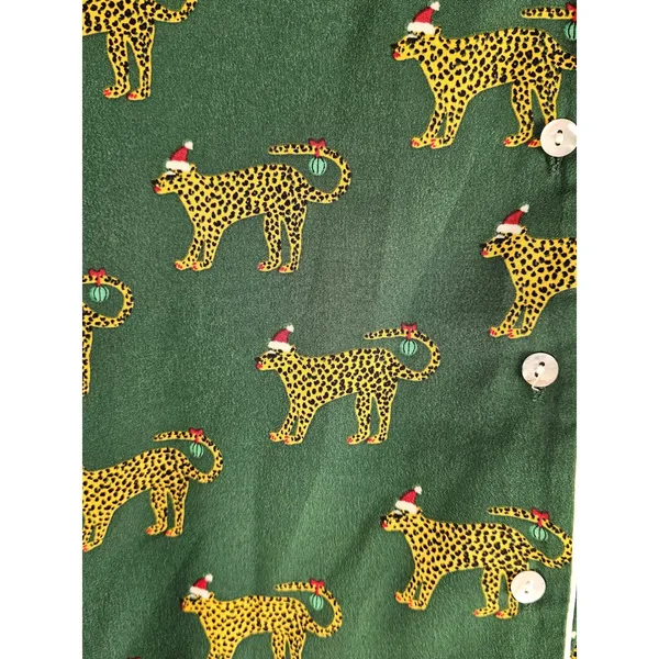 Bouffants & Broken Hearts‎ Womens Green Santa Leopard Print Pajamas Small - Image 3