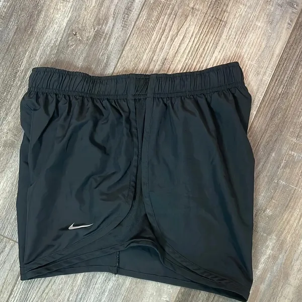 Nike Dri-FIT Black Tempo Shorts Size medium - Image 3