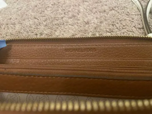 Michael Kors Wallet - Image 4