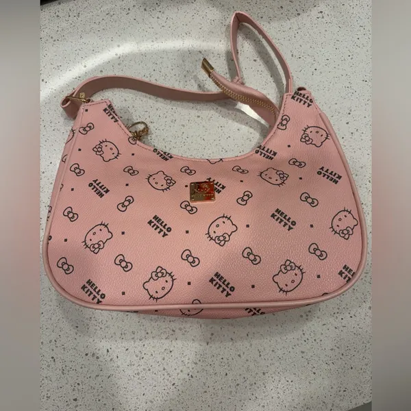 Hello Kitty Pink Shoulder Bag Gold Accessories NEW - Image 2