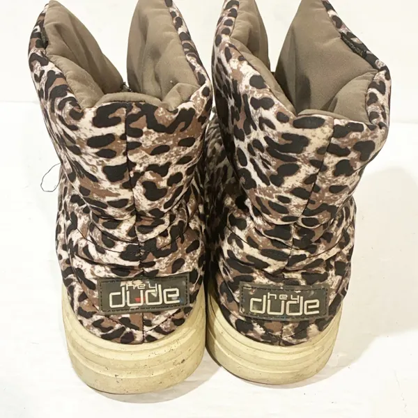 Hey Dude Womens Size 9 Margot Eco Leopard Animal Print Nylon‎ Puffer Boots - Image 4