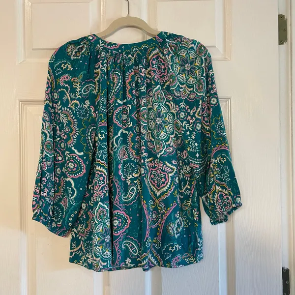 Crown & Ivy PL Paisley 3/4 Sleeve Peasant Top - Image 2