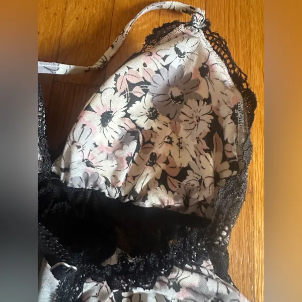 Victoria’s Secret BabyDoll Lingerie/ Slip Style with Daisies and Lace, Size S - Image 10