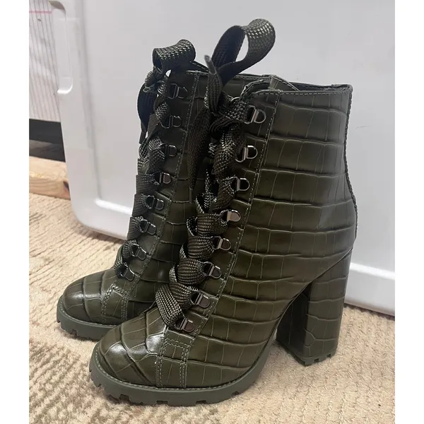 Schutz NEW $158 Zhara Green Croc Embossed Leather Lace Up Chunky Booties Sz‎ 8B - Image 2