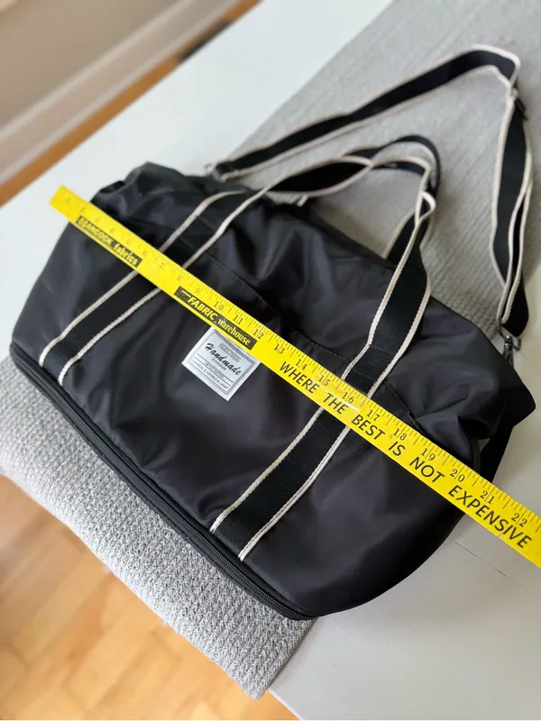 Source Unknown Black Nylon Large Duffle Bag Travel Bag Carry On Shoe Pocket Adjustable Strap - Image 6