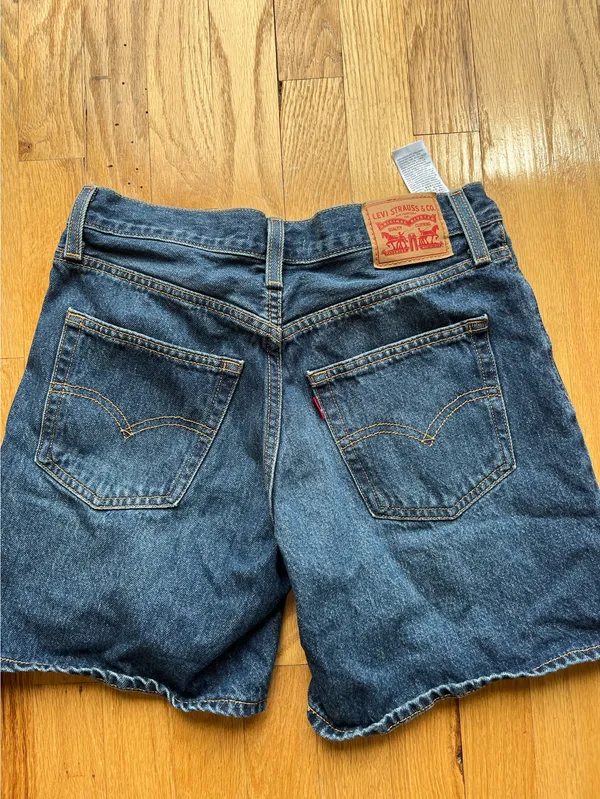Levi’s Shorts - Image 4