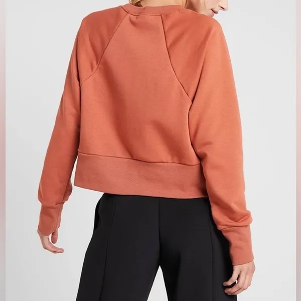 Nike‎ Dri-Fit Get Fit Lux Embossed Cropped Sweatshirt Training Crewneck Size XS - Image 2