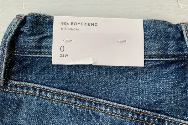 American Eagle 90s Boyfriend Denim Shorts 0 - Image 4