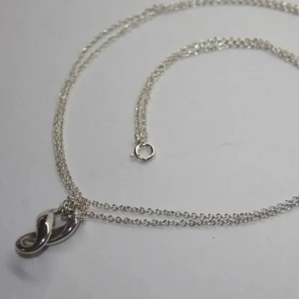 Tiffany & Co. Sterling Silver figure 8 infinity necklace - Image 2