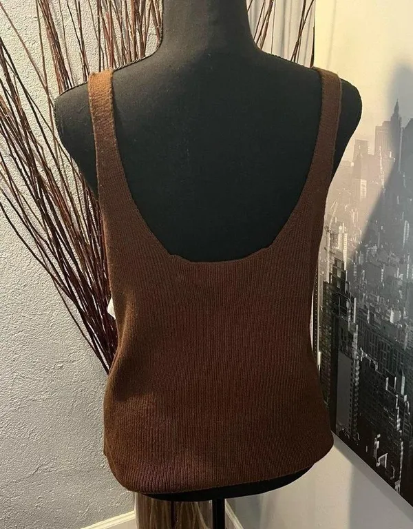 Old Navy BROWN KNIT TANK TOP - Image 3