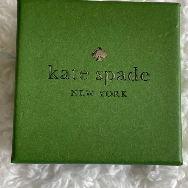 Kate Spade New York Green Heart Stud Earrings Gold Tone Cubic Zirconia NEW - Image 3