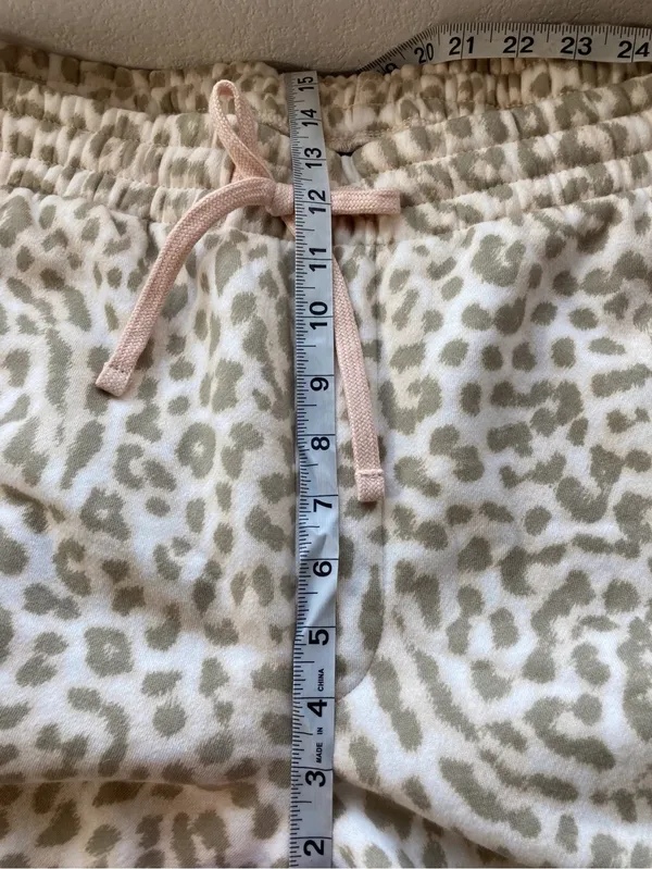 Leopard Print Sweat Shorts Original Use XL NWT - Image 10
