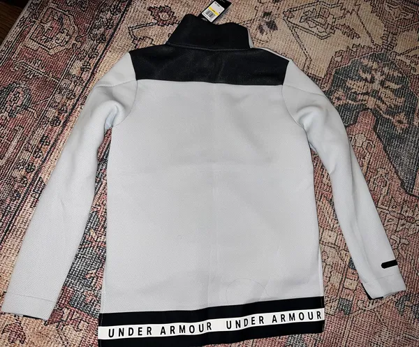 Under Armour sweatshirt - Image 2