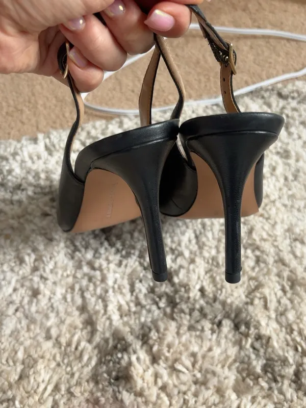Banana Republic Black Leather Pointed Toe Slingback Heels 7 - Image 4