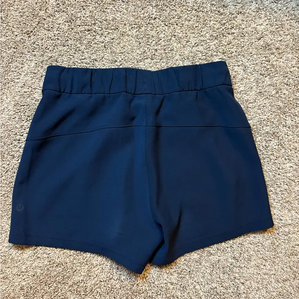 Lululemon On the Fly Short *2.5" - Image 3