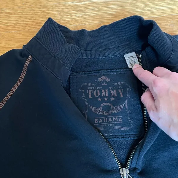 Tommy Bahama Black 1/4 Zip Pullover Sweatshirt Men’s Large Cotton Blend - Image 2