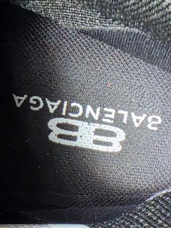 Balenciaga speed trainer 7.5 Black - Image 11