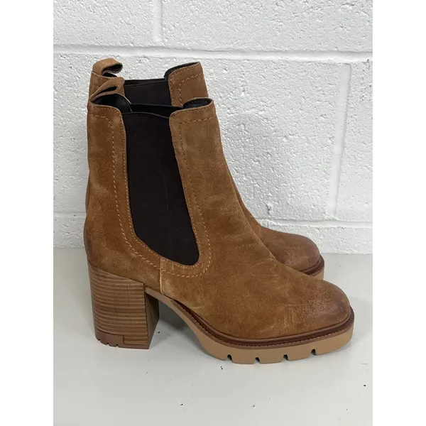 Vintage Foundry Co. Sz 8 Cognac Penelope Suede Leather Block Heel Chelsea Boots - Image 4