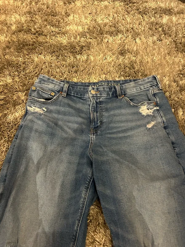 American Eagle Jeans - Image 4