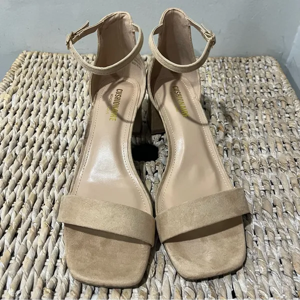 Cushionare Memory Foam heels Abbey Light Peach Beige Size 8 W - Image 3