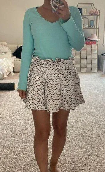 Victoria’s Secret thermal tee. Xs-s - Image 2
