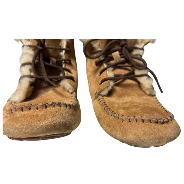 UGG Australia Chickaree Lace Up Moccasin Shearling Suede Ankle Boot Chestnut 7 - Image 2