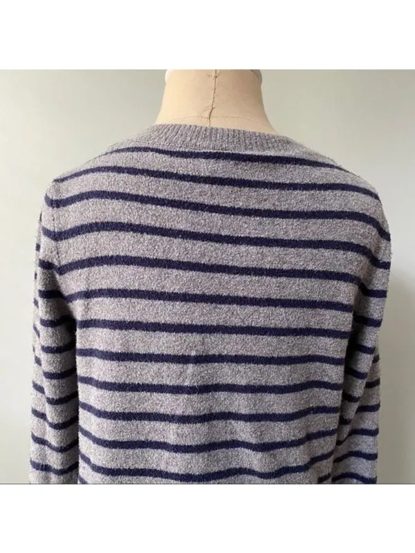 Gap Gray and Navy Stripe V Neck Sweater - Image 8