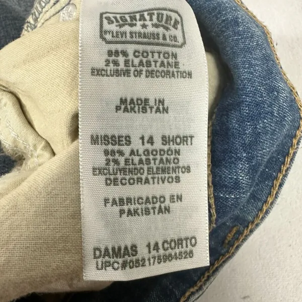 Signature by Levi's Women's At Waist Bootcut Denim Jeans Size 14 Short - Image 6