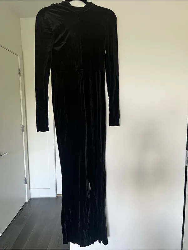 Velvet Jumpsuit Black - Image 2