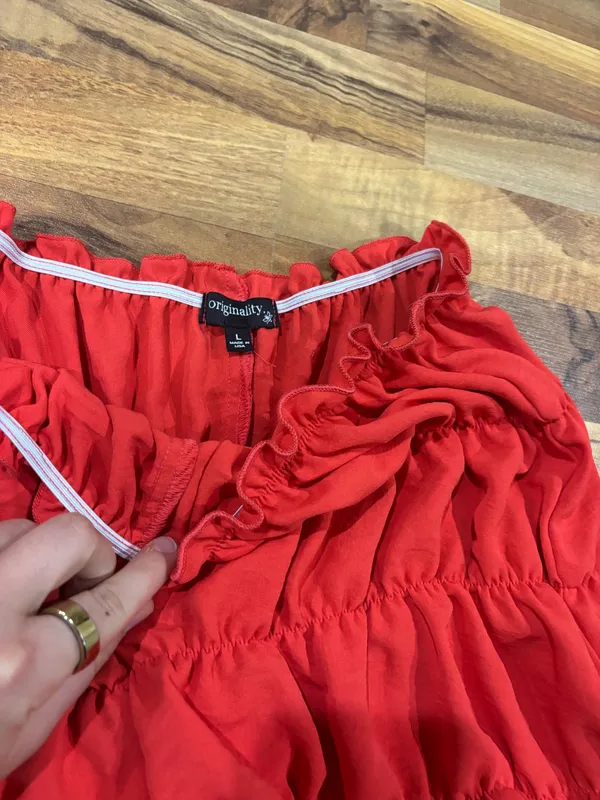 Red ruffle mini shorts Size L - Image 2