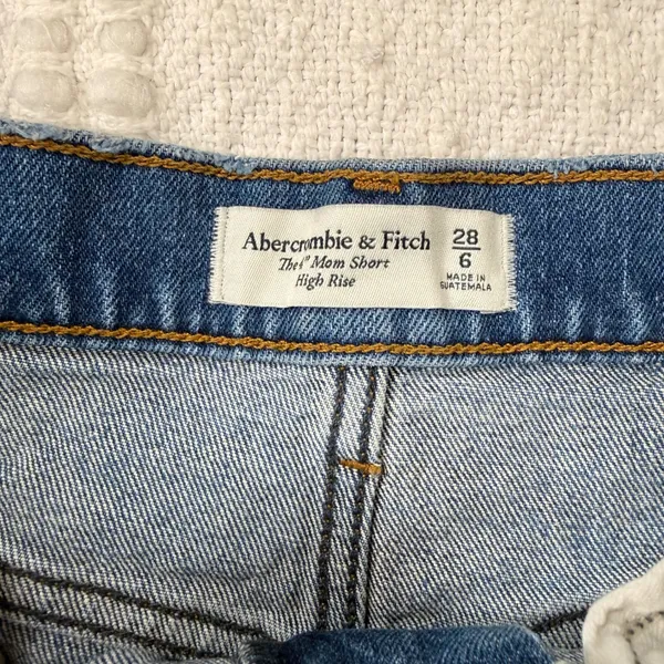 Abercrombie & Fitch The Mom Short High Rise Medium Wash Distressed Denim 28 6 - Image 7