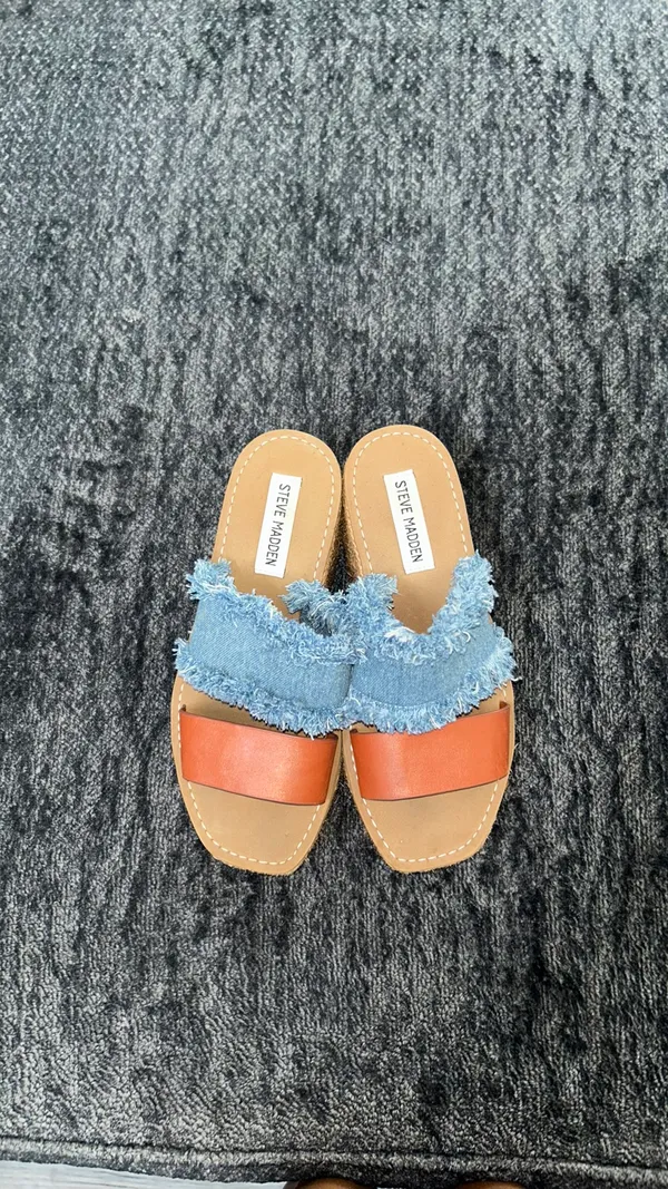 Steve Madden slide sandles - Image 7