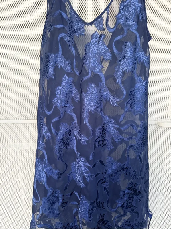 Victoria's Secret Vintage y2k gold label Navy Blue Floral Sheer Chemise - Image 4